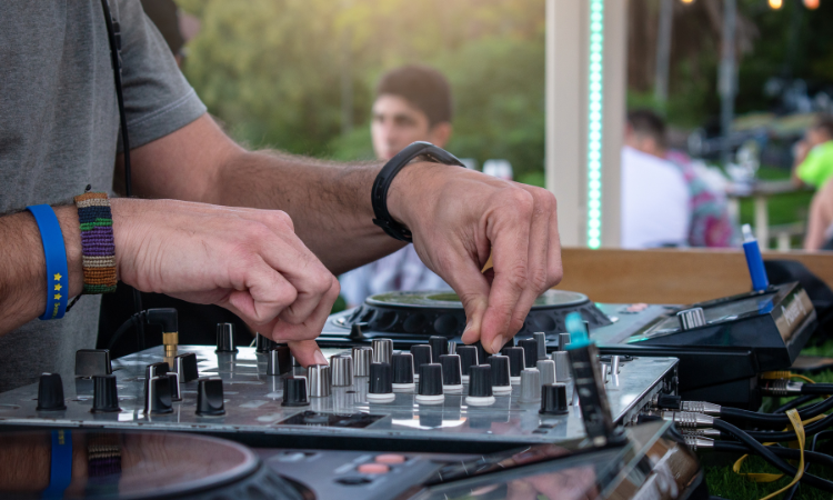 DJS-FOR-HIRE-SOTOGRANDE